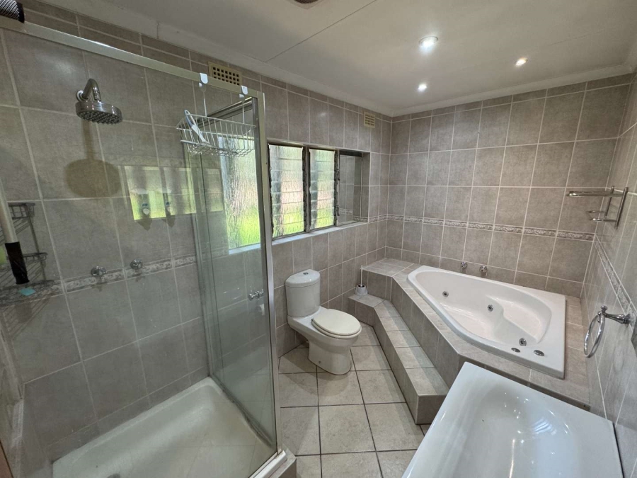 4 Bedroom Property for Sale in Brackenhurst Gauteng