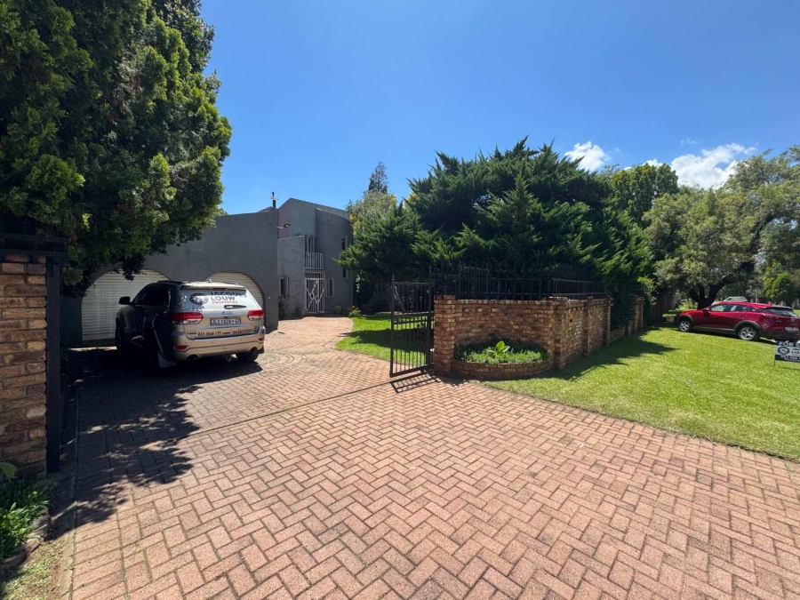 4 Bedroom Property for Sale in Brackenhurst Gauteng