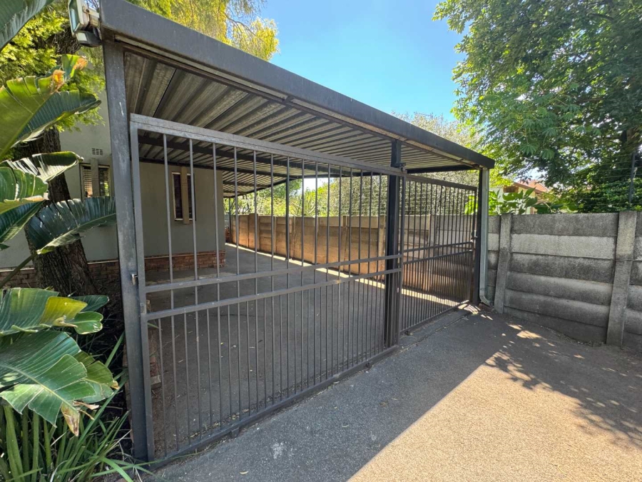 4 Bedroom Property for Sale in Brackenhurst Gauteng