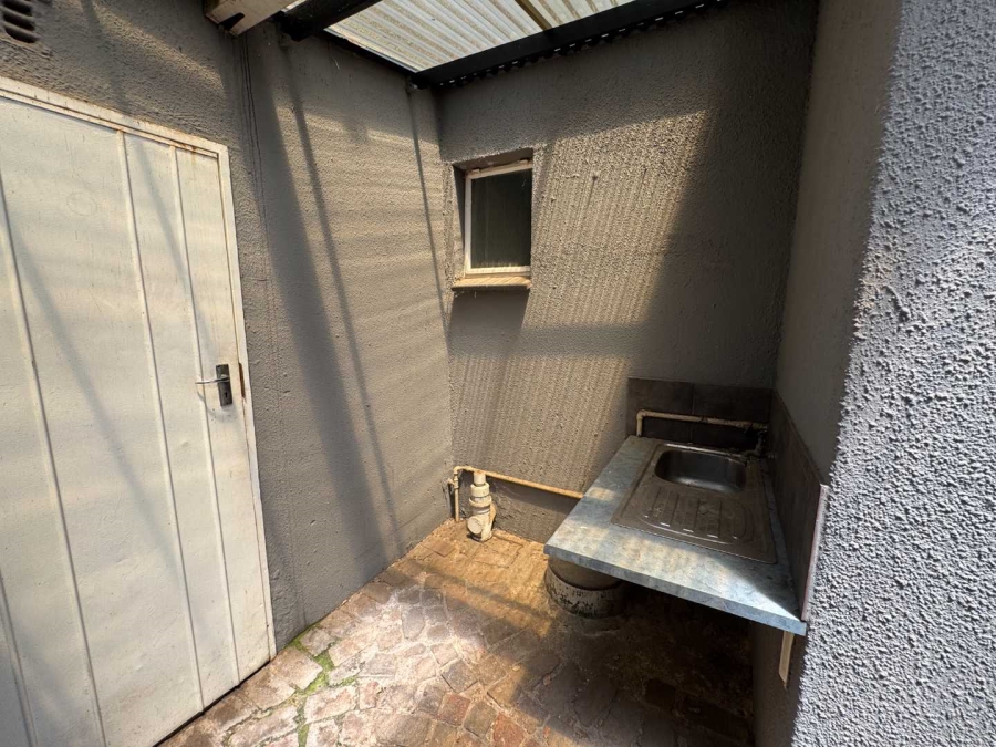 4 Bedroom Property for Sale in Brackenhurst Gauteng