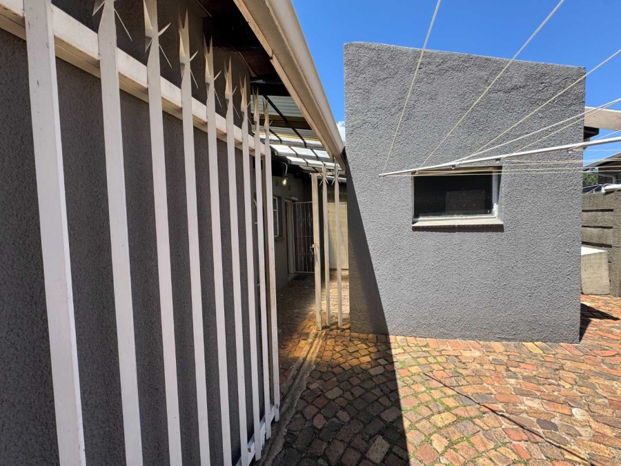 4 Bedroom Property for Sale in Brackenhurst Gauteng