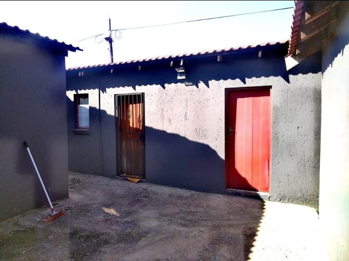 3 Bedroom Property for Sale in Alveda Park Gauteng