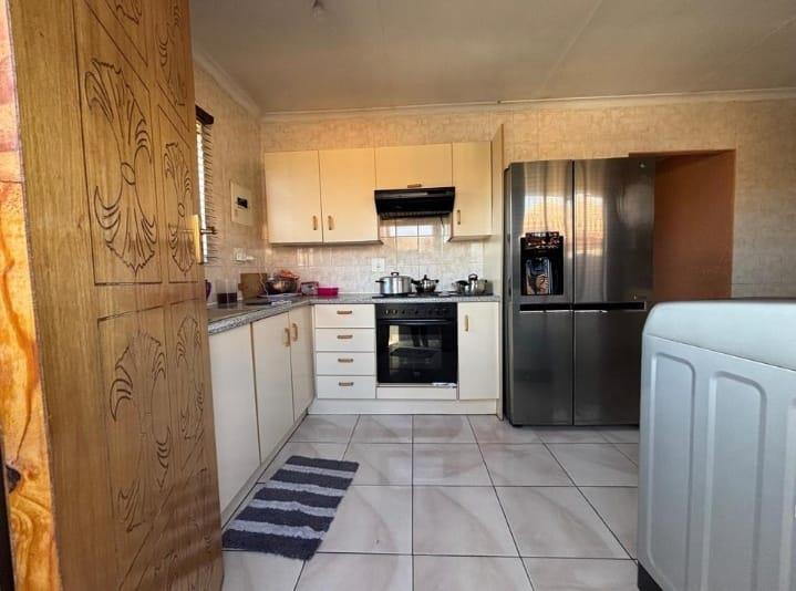 3 Bedroom Property for Sale in Alveda Park Gauteng