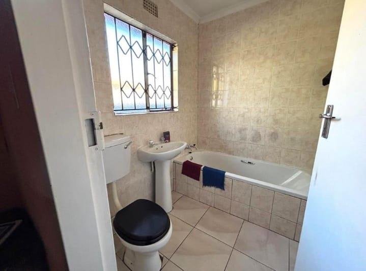 3 Bedroom Property for Sale in Alveda Park Gauteng