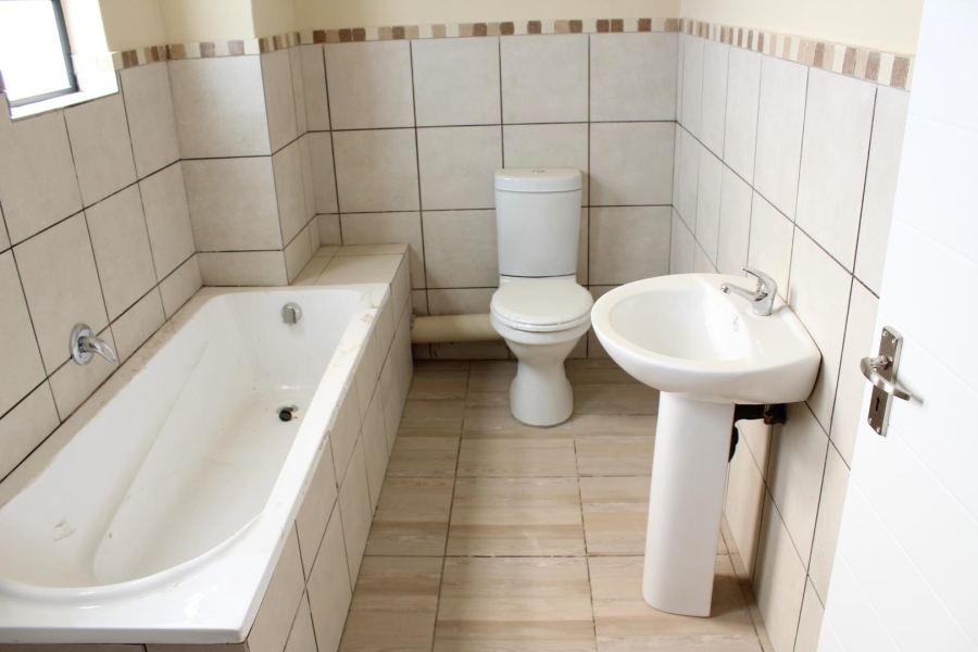 2 Bedroom Property for Sale in Pretoria North Gauteng