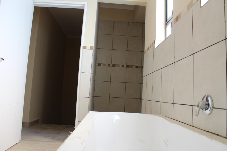 2 Bedroom Property for Sale in Pretoria North Gauteng