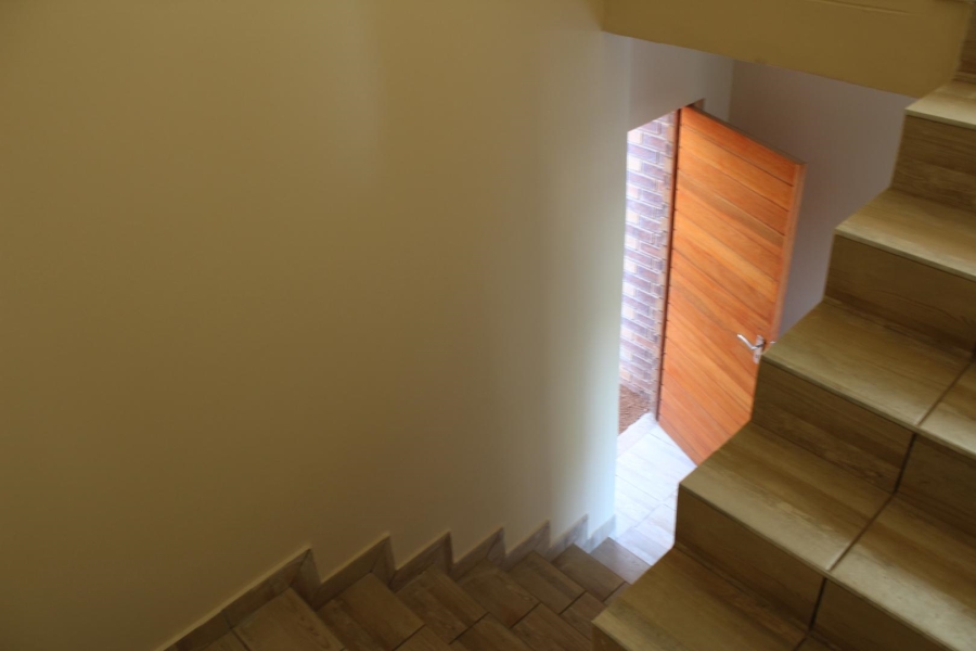 2 Bedroom Property for Sale in Pretoria North Gauteng