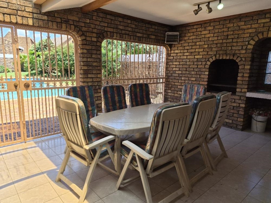 5 Bedroom Property for Sale in Bartlett Gauteng