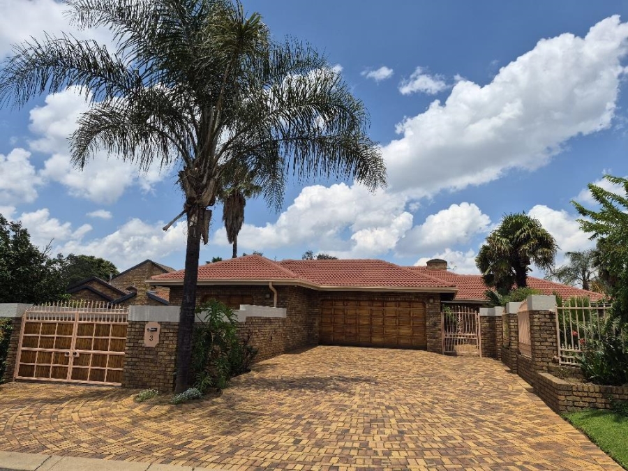 5 Bedroom Property for Sale in Bartlett Gauteng