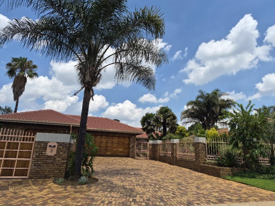 5 Bedroom Property for Sale in Bartlett Gauteng