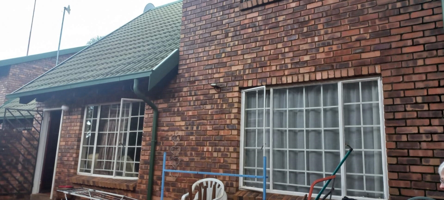 To Let 2 Bedroom Property for Rent in Wapadrand Gauteng