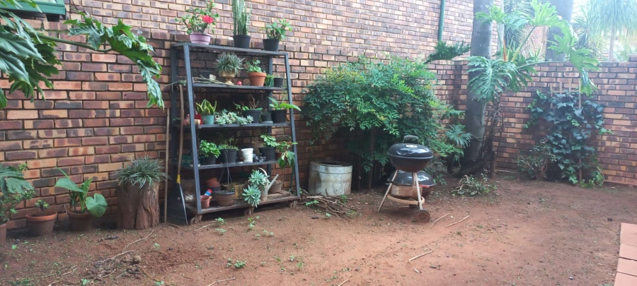 To Let 2 Bedroom Property for Rent in Wapadrand Gauteng