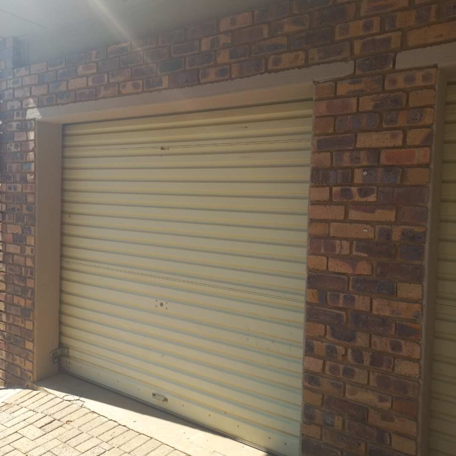 To Let 2 Bedroom Property for Rent in Wapadrand Gauteng