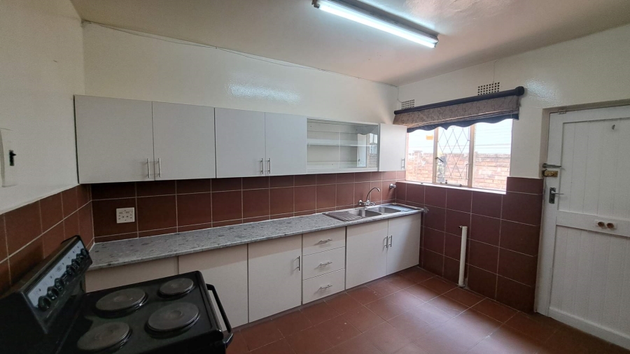 2 Bedroom Property for Sale in Robindale Gauteng