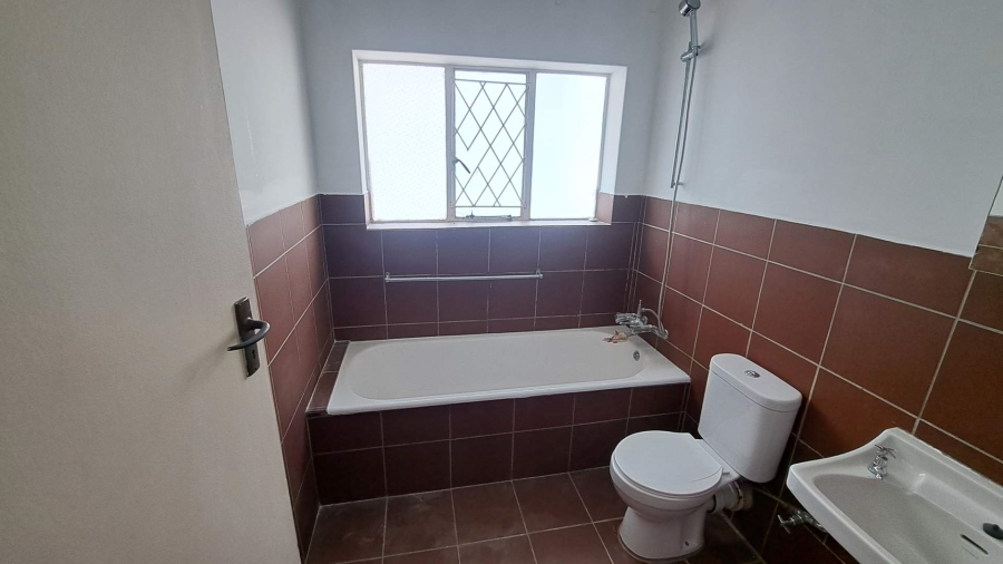 2 Bedroom Property for Sale in Robindale Gauteng