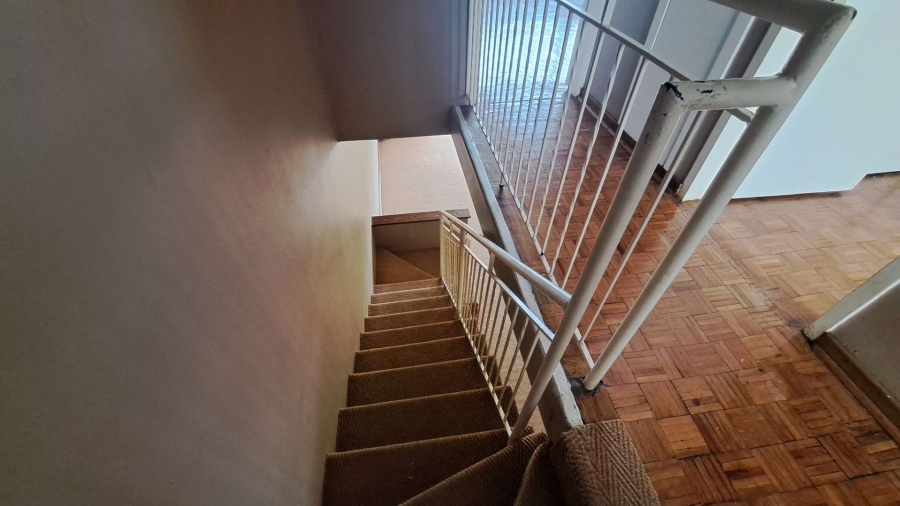 2 Bedroom Property for Sale in Robindale Gauteng