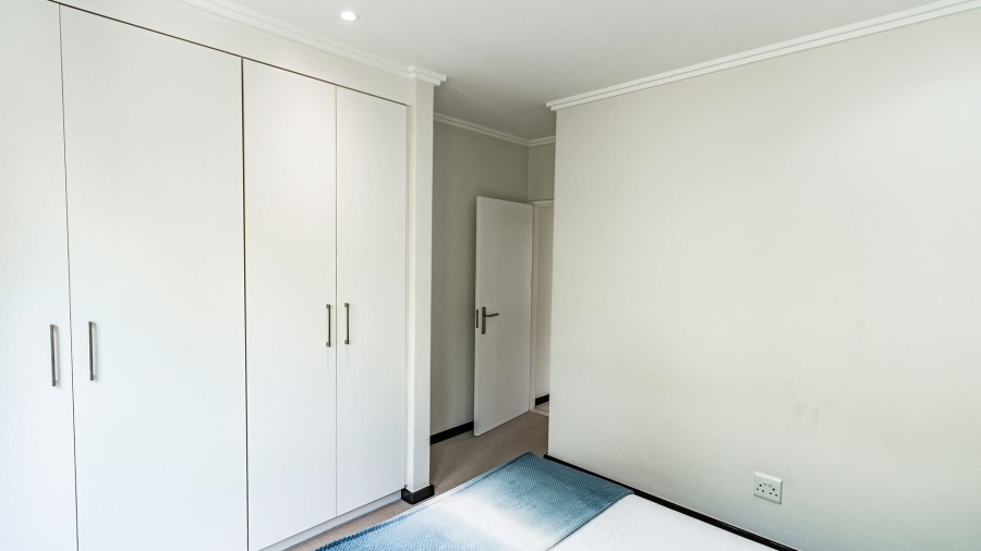 2 Bedroom Property for Sale in Barbeque Downs Gauteng