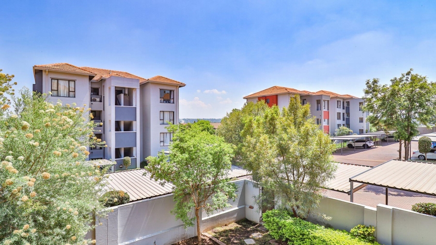 2 Bedroom Property for Sale in Barbeque Downs Gauteng