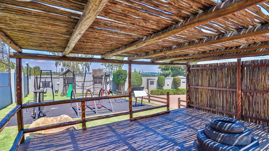 2 Bedroom Property for Sale in Barbeque Downs Gauteng