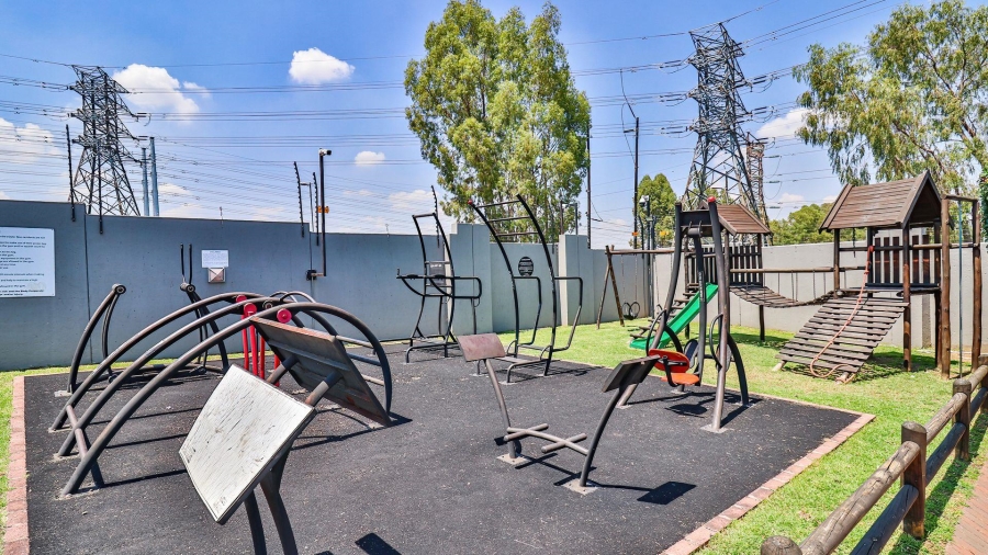 2 Bedroom Property for Sale in Barbeque Downs Gauteng