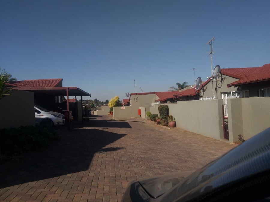 3 Bedroom Property for Sale in Georginia Gauteng