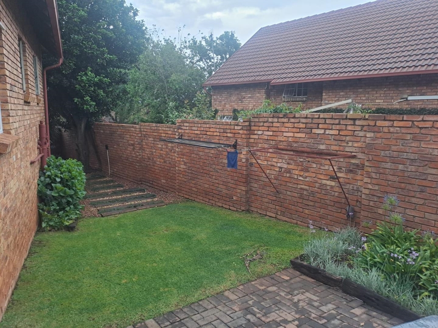 3 Bedroom Property for Sale in Highveld Gauteng