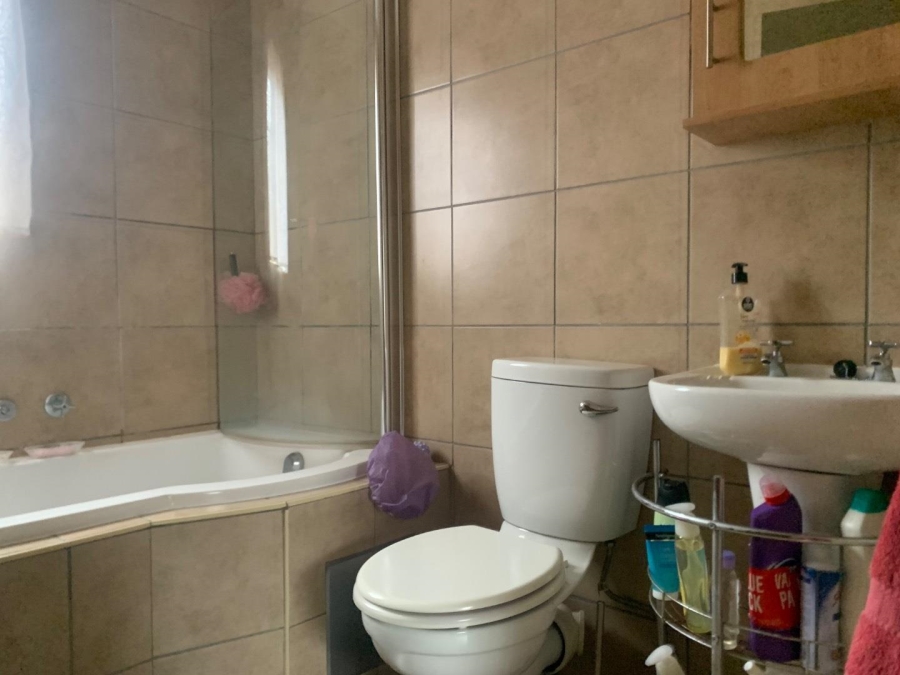 2 Bedroom Property for Sale in Alveda Park Gauteng