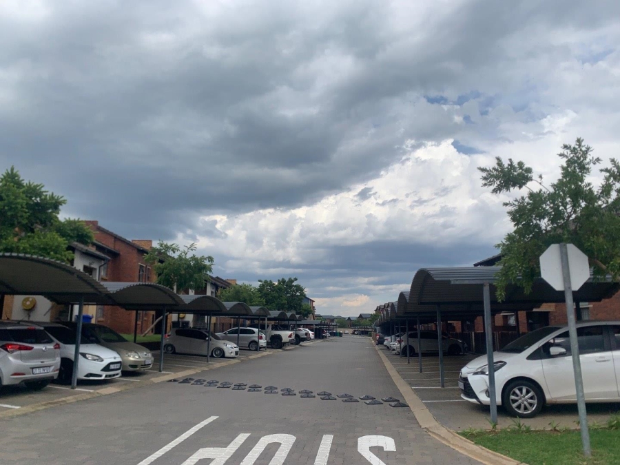 2 Bedroom Property for Sale in Alveda Park Gauteng