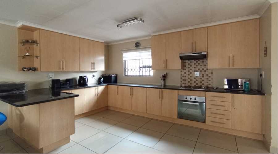 3 Bedroom Property for Sale in Eldorette Gauteng