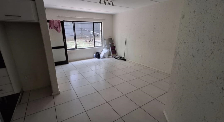 To Let 1 Bedroom Property for Rent in Benmore Gauteng