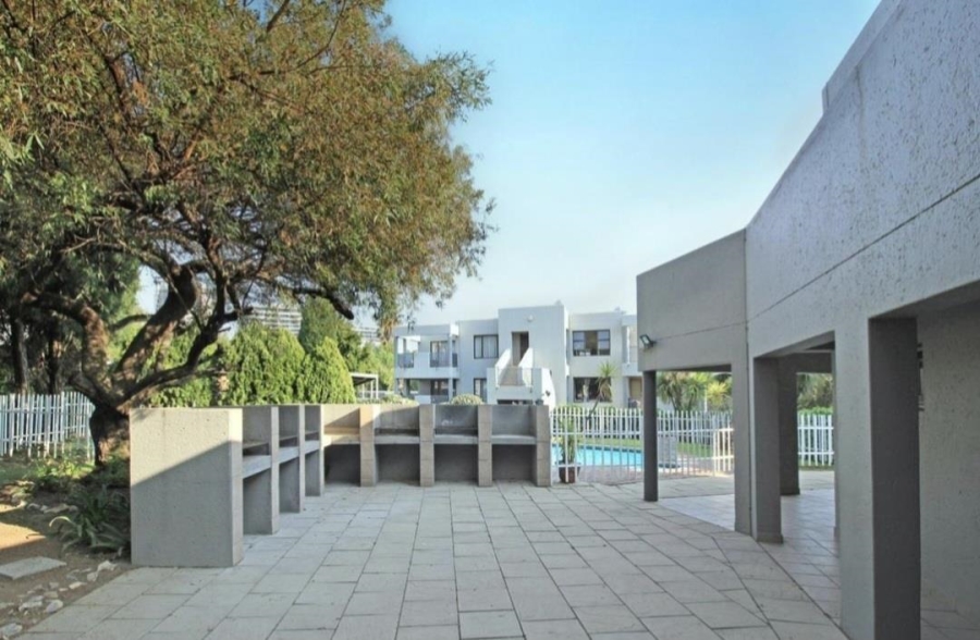 To Let 1 Bedroom Property for Rent in Benmore Gauteng