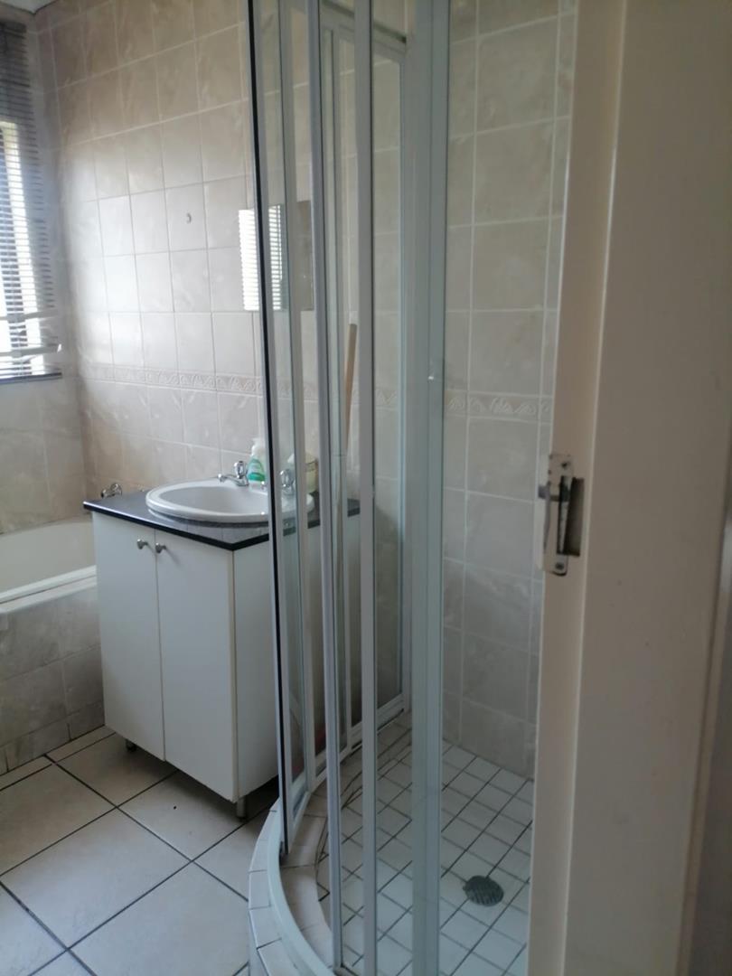 To Let 2 Bedroom Property for Rent in Helderwyk Gauteng