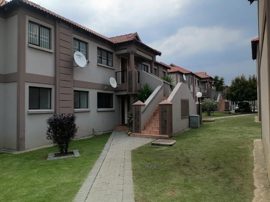 To Let 2 Bedroom Property for Rent in Helderwyk Gauteng