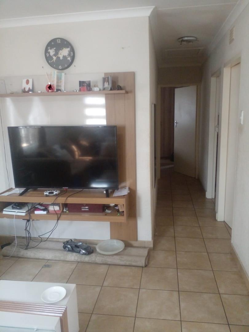 3 Bedroom Property for Sale in Albertsdal Gauteng