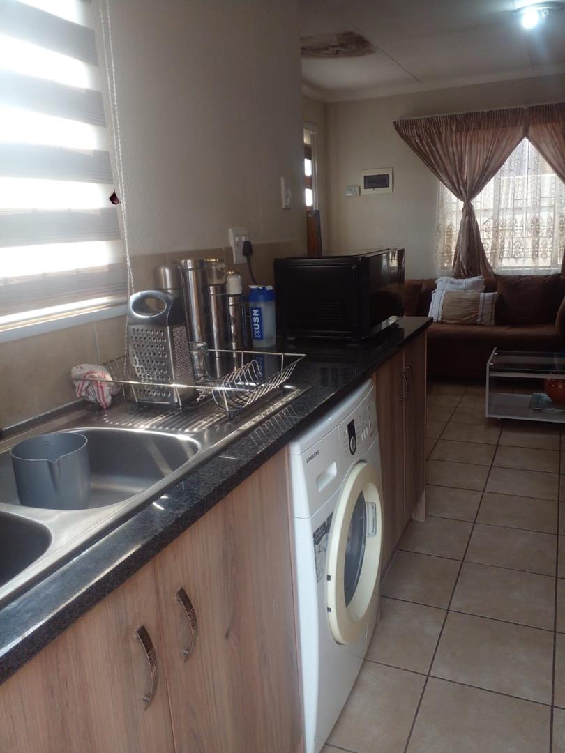 3 Bedroom Property for Sale in Albertsdal Gauteng