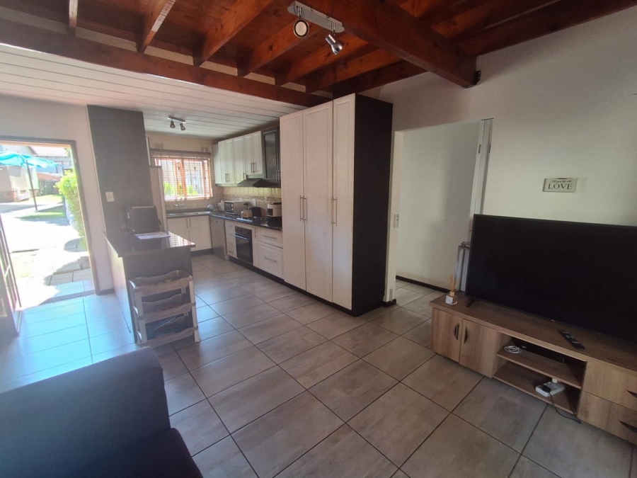 3 Bedroom Property for Sale in Liefde en Vrede Gauteng