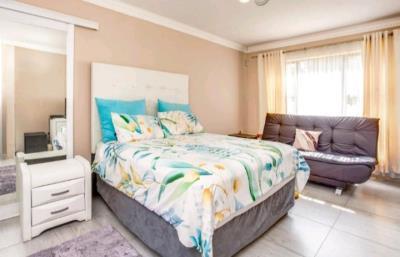 4 Bedroom Property for Sale in Meadowhurst Gauteng