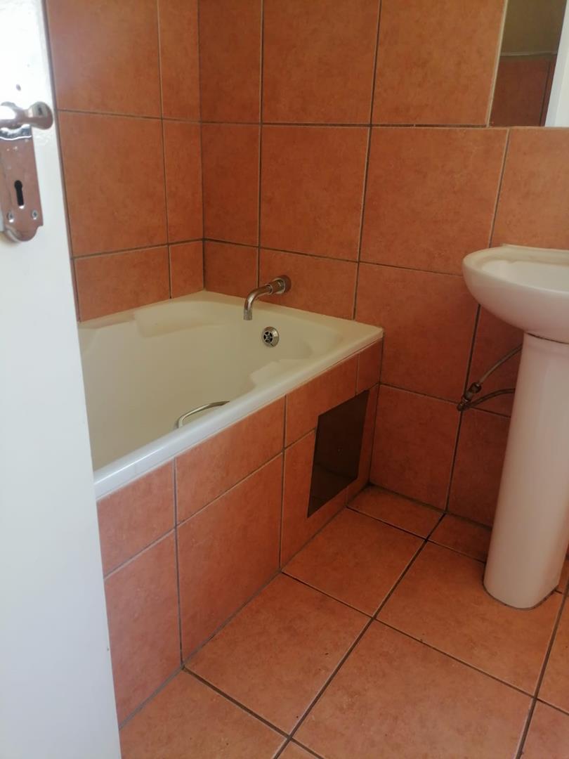 2 Bedroom Property for Sale in Auckland Park Gauteng