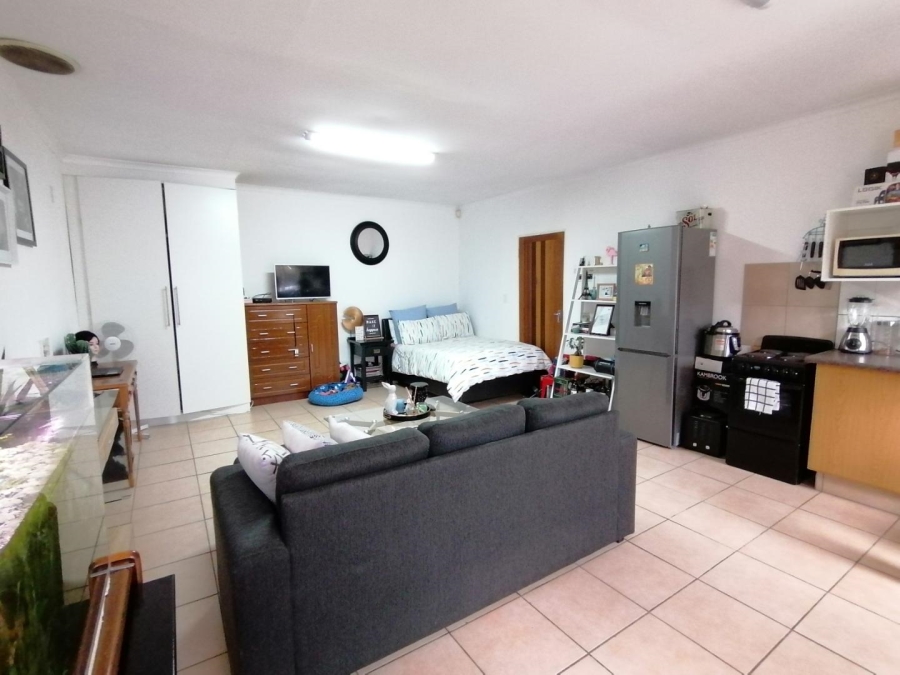 To Let 1 Bedroom Property for Rent in Bromhof Gauteng