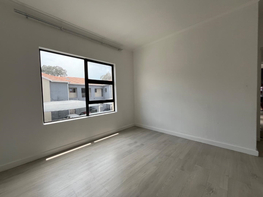 To Let 2 Bedroom Property for Rent in Edenvale Gauteng