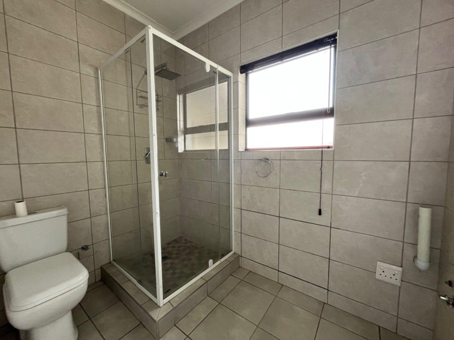 To Let 2 Bedroom Property for Rent in Edenvale Gauteng
