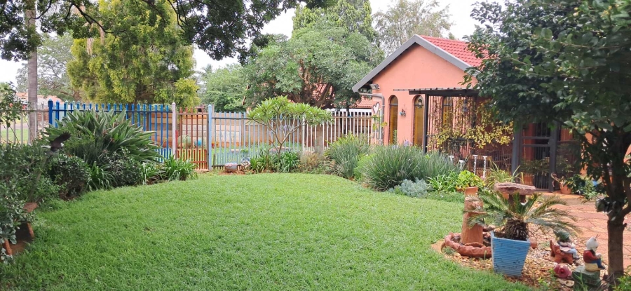 5 Bedroom Property for Sale in Clarina Gauteng