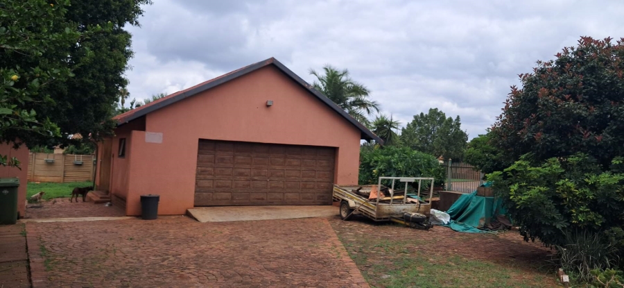 5 Bedroom Property for Sale in Clarina Gauteng