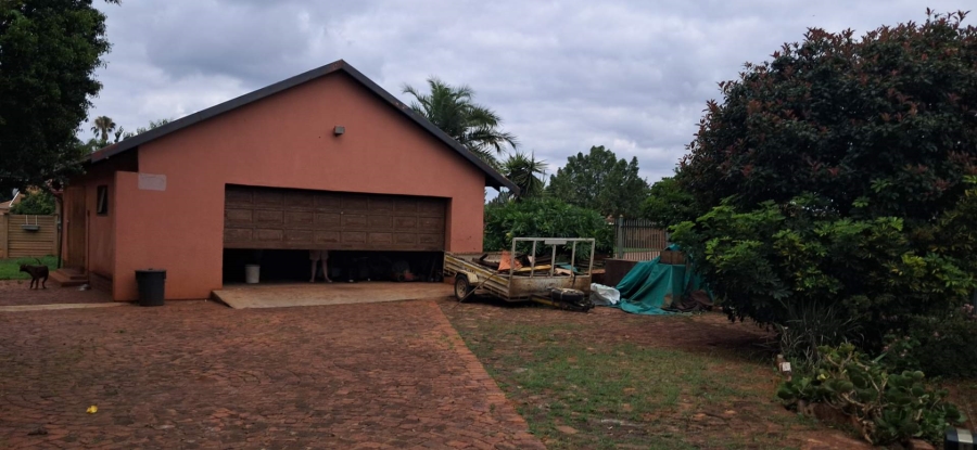 5 Bedroom Property for Sale in Clarina Gauteng