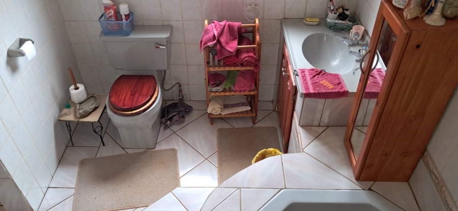 5 Bedroom Property for Sale in Clarina Gauteng