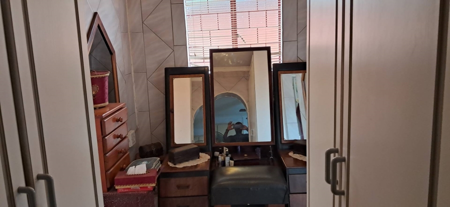 5 Bedroom Property for Sale in Clarina Gauteng