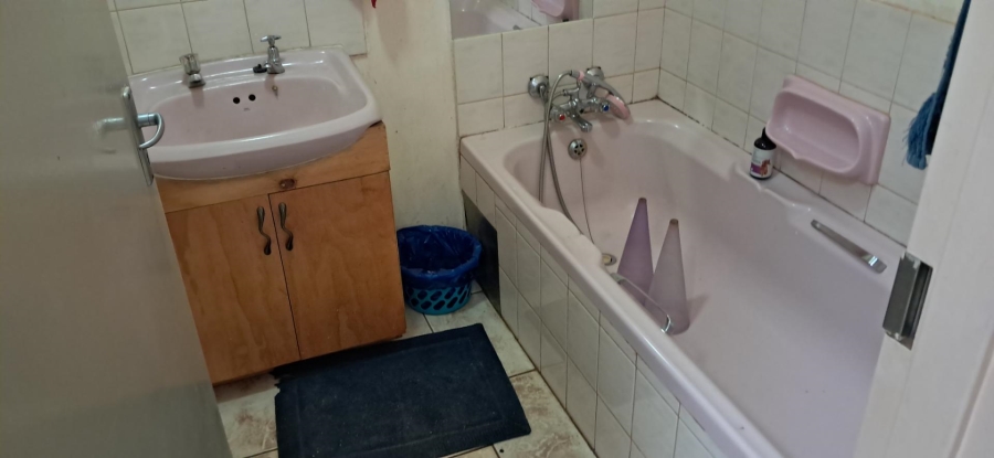 5 Bedroom Property for Sale in Clarina Gauteng