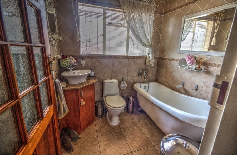 3 Bedroom Property for Sale in Van Riebeeck Park Gauteng