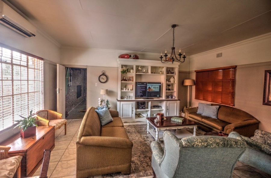 3 Bedroom Property for Sale in Van Riebeeck Park Gauteng