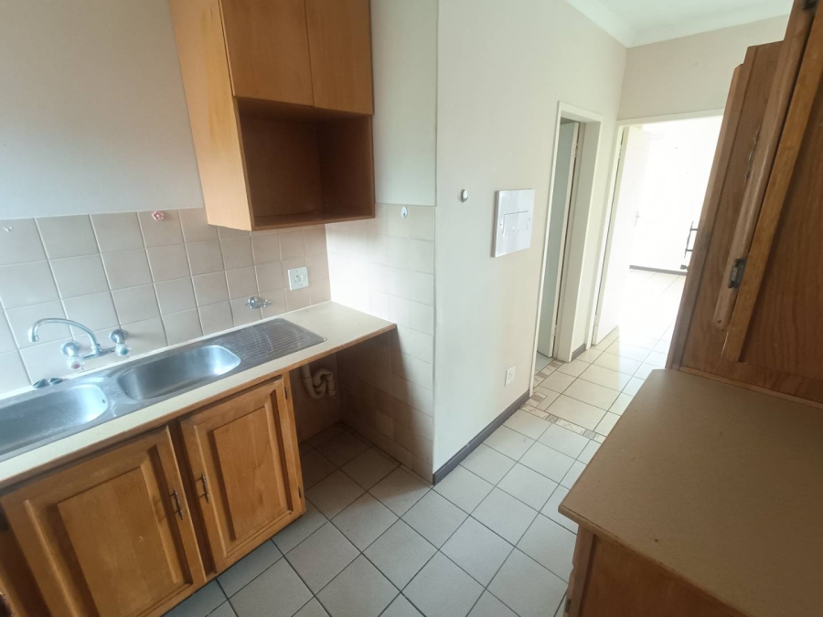 2 Bedroom Property for Sale in Zwartkop Gauteng